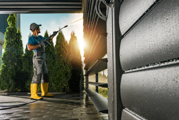Garage Pressure Washing in Farr West, UT